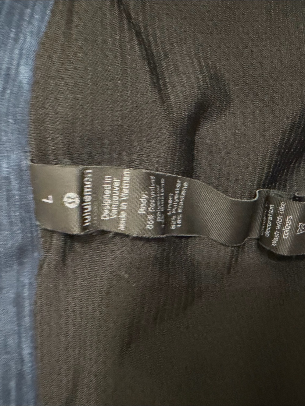 lululemon athletica lined Navy Heather Men's surge Athletic Shorts - Picture 3 of 3